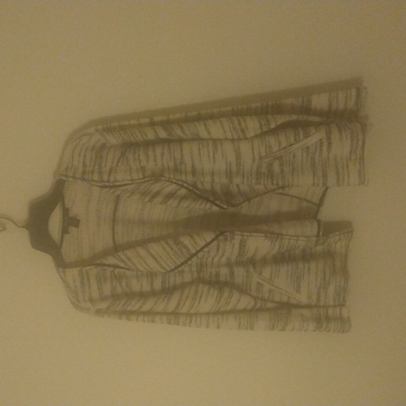 NWOT Pretty Style and Company sweater jacket - Picture 1 of 5